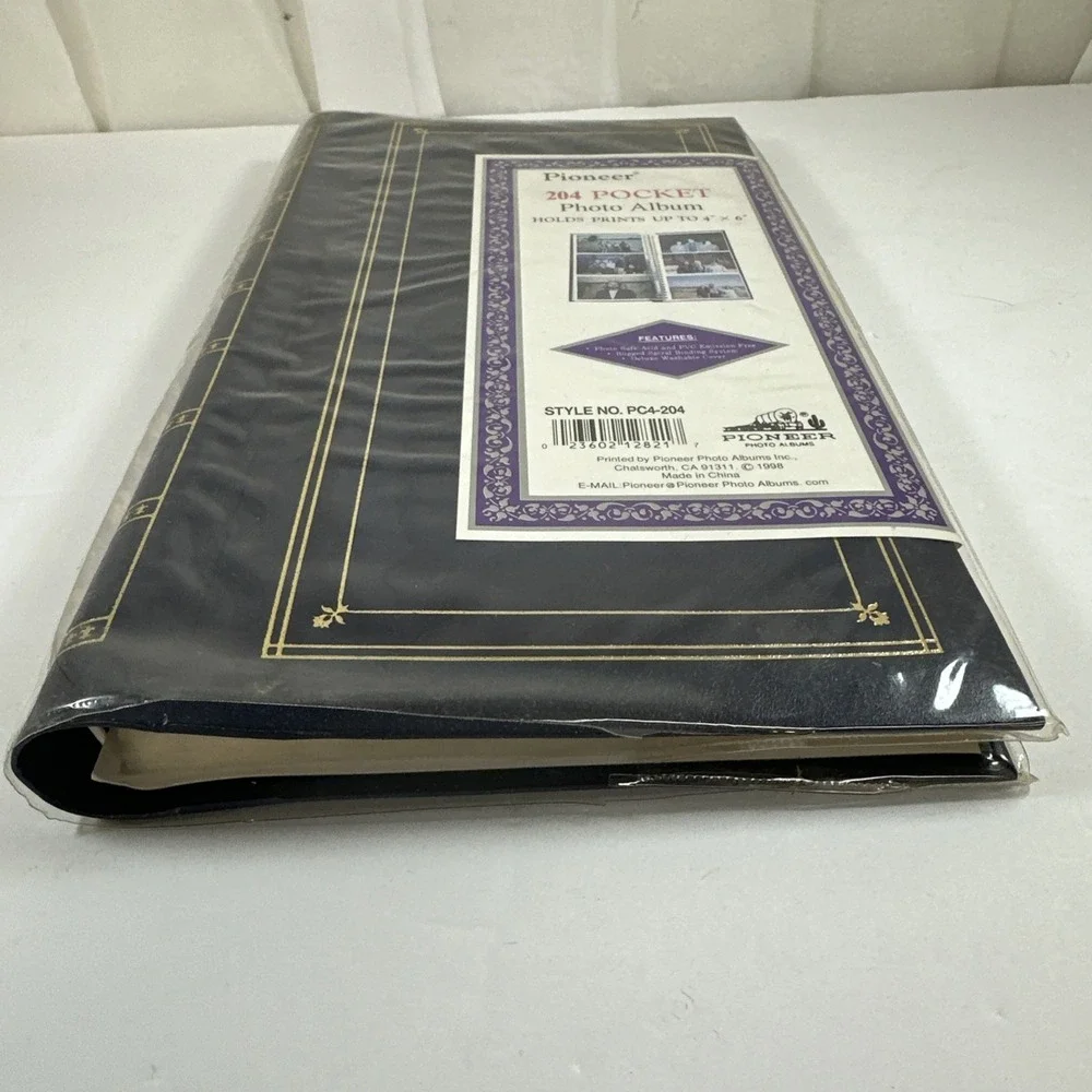 Vintage 1998 Pioneer Blue Gold Photo Album 204 Pocket 4